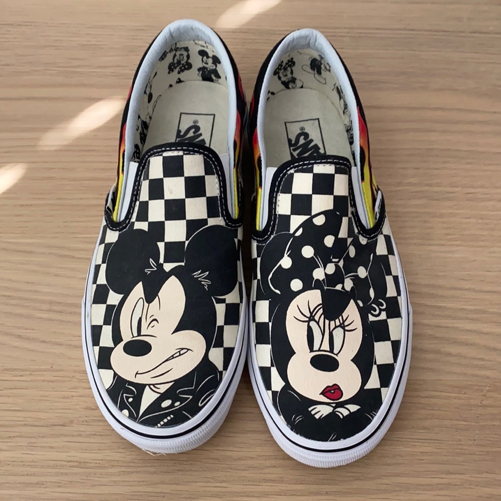 Mickey & Minnie slip-on Vans and Disney collab, never worn